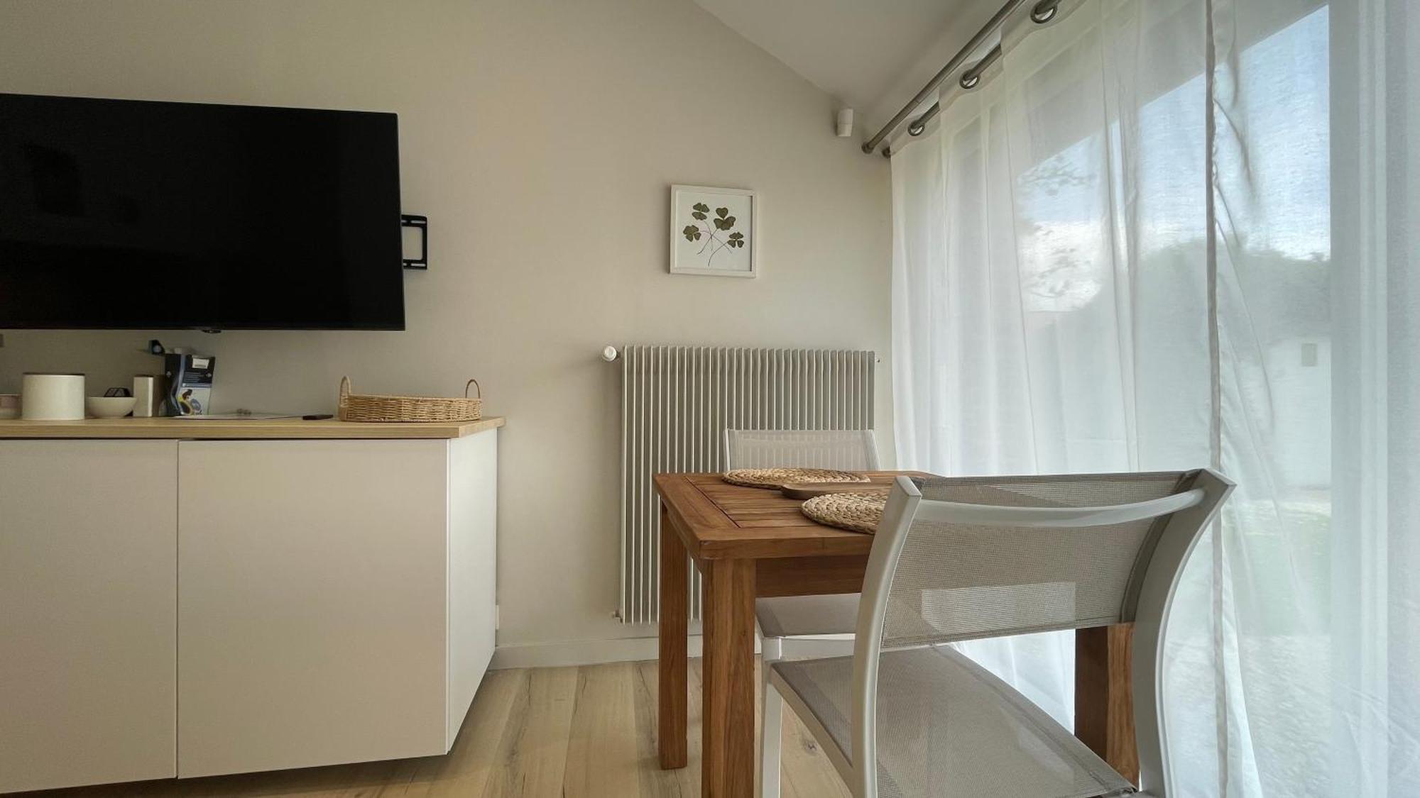 La Canopee Lecelles Exterior photo